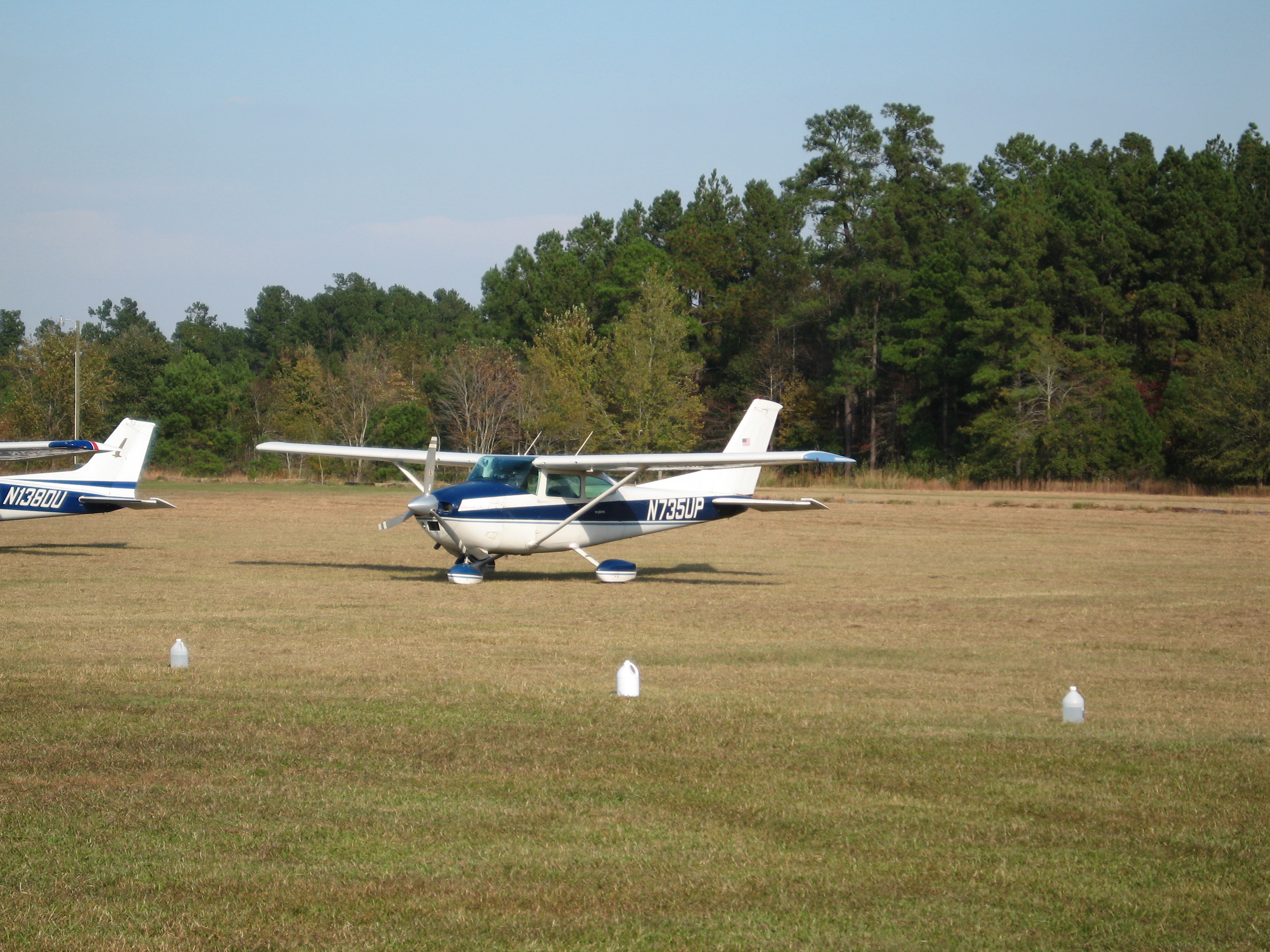 Gene Baker's Skylane.JPG